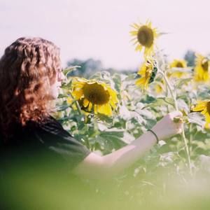 Meet your Posher, Elise